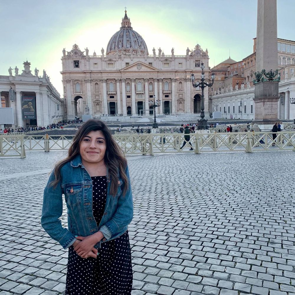 Meet your Posher, Isabel